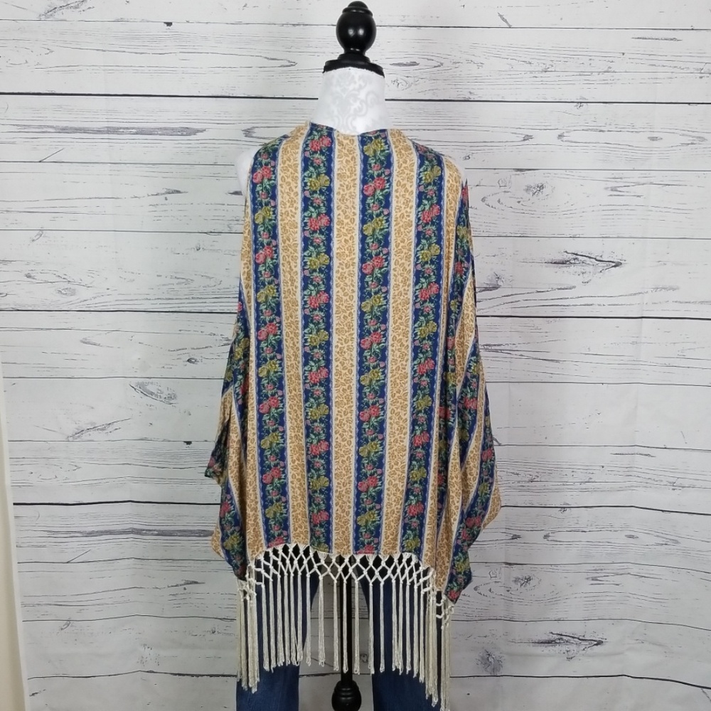 Umgee floral cold shoulder kimono - Picture 5 of 7